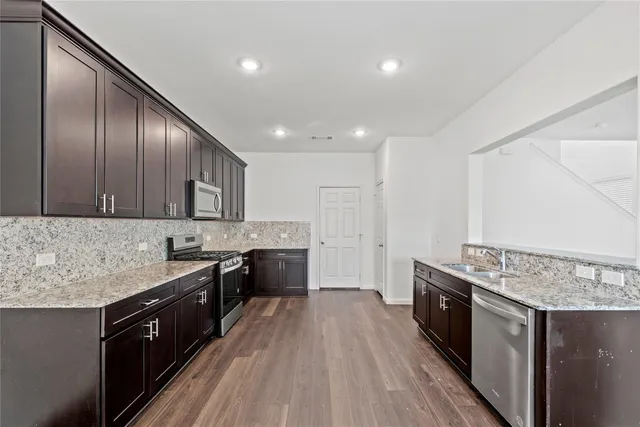 $2,229 | 7322 Madison Cmns Lane, Houston, TX 77075