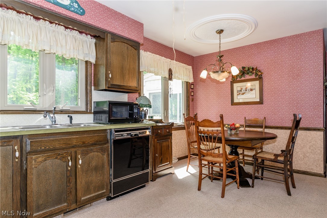 1581 Raleigh Boulevard Akron, OH 44321 - Photo 13 of 35 Gallery Image 13