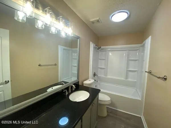 $1,600 | 12048 5 Oaks Circle, Gulfport, MS 39503