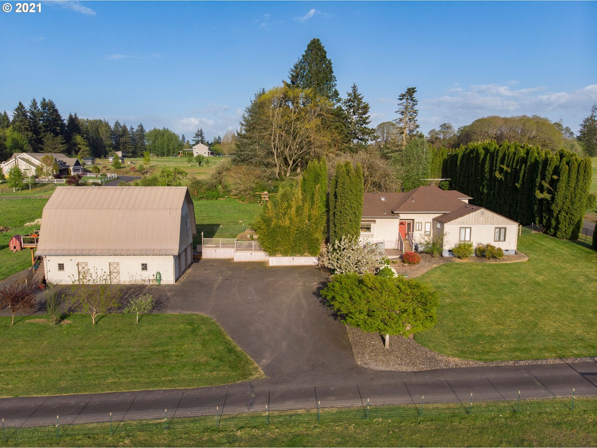 5810 Northwest 304th Street Ridgefield, WA 98642 - Photo 2 of 31