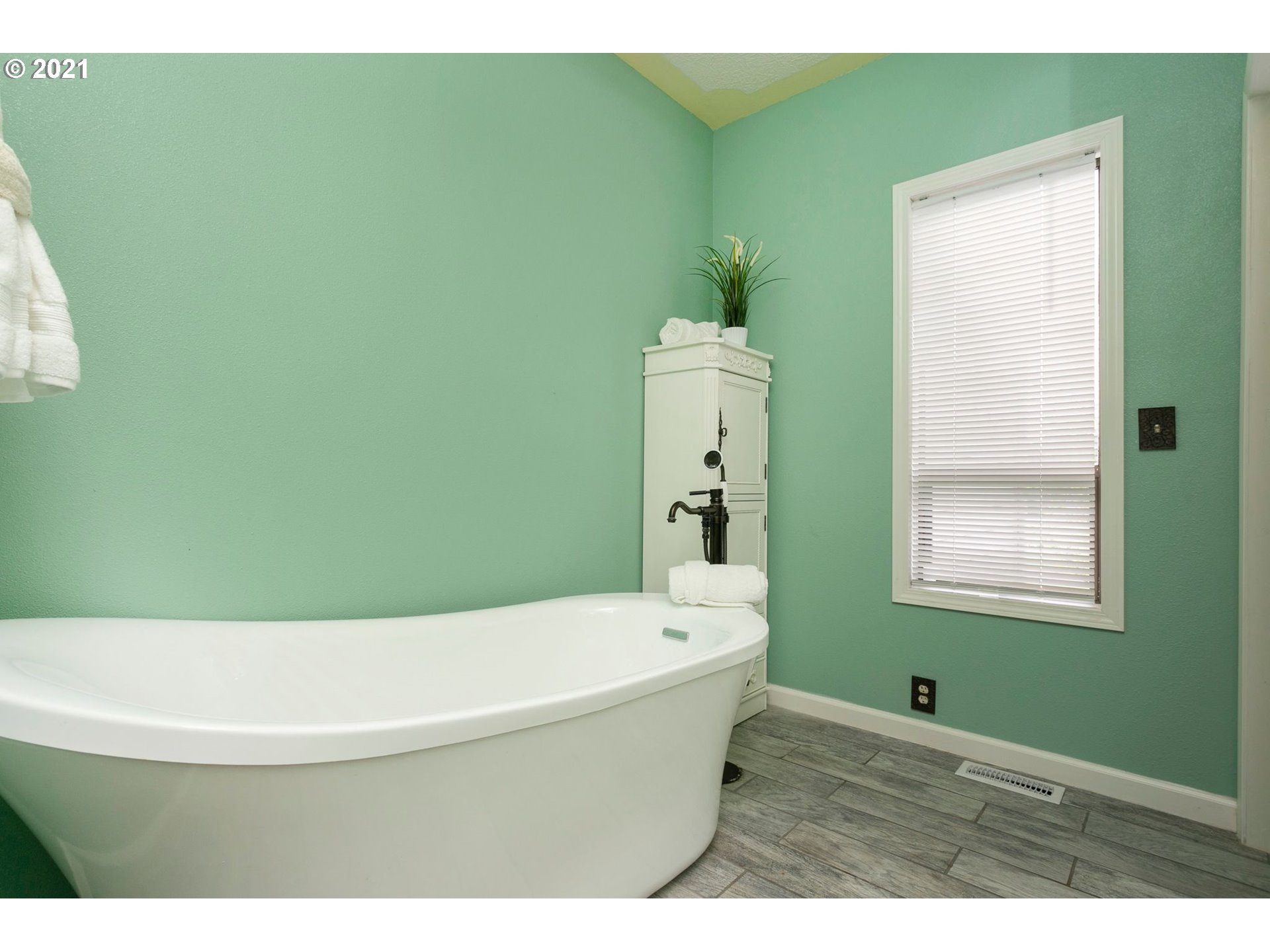 5810 Northwest 304th Street Ridgefield, WA 98642 - Photo 20 of 31