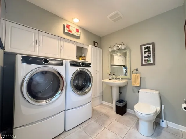 $550,000 | 24 Shore Road, Lake Hopatcong, NJ 07849