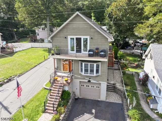 $550,000 | 24 Shore Road, Lake Hopatcong, NJ 07849