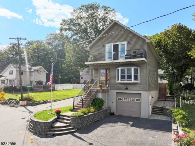 $550,000 | 24 Shore Road, Lake Hopatcong, NJ 07849