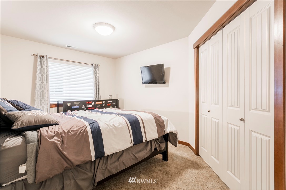 1614 241st Street Southwest Bothell, WA 98021 - Photo 19 of 24