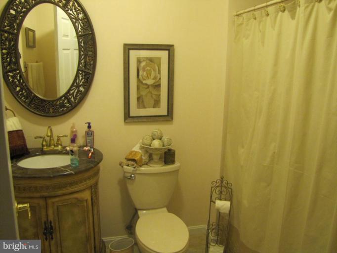 2287 Beaver Dam Road Midland, VA 22728 - Photo 14 of 15 Bath #2