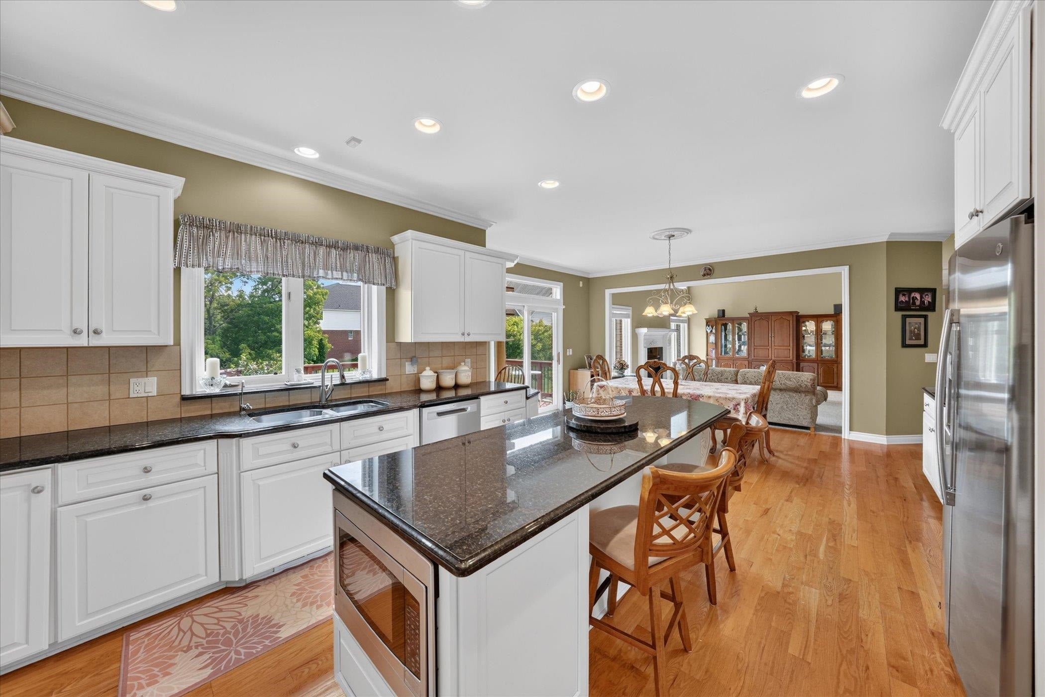 4487 Boxwood Court Rochester, MI 48306 - Photo 14 of 53 Gallery Image 14