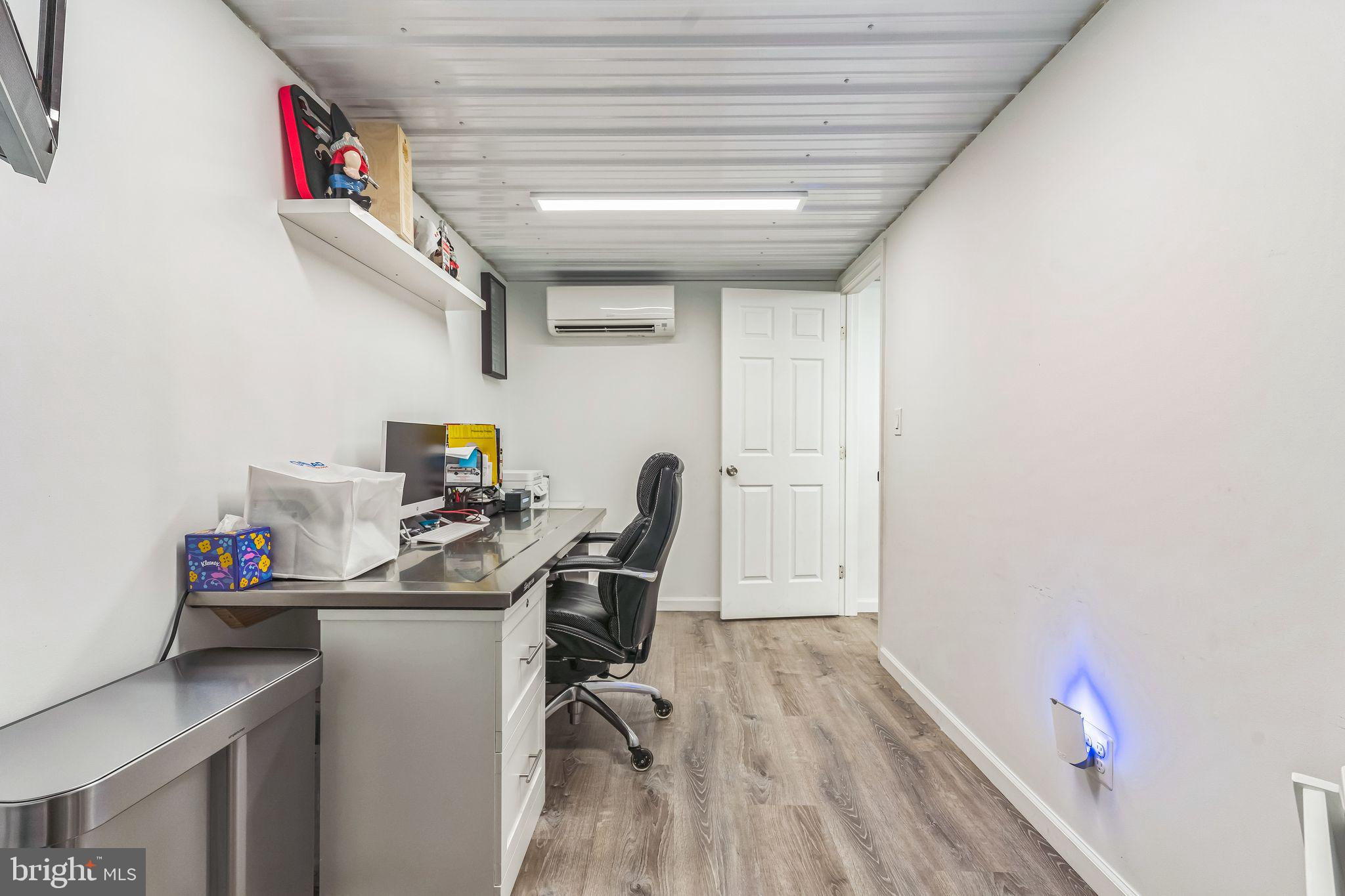 4012 Chestnut Road Baltimore, MD 21220 - Photo 57 of 58 a view of a workspace with furniture