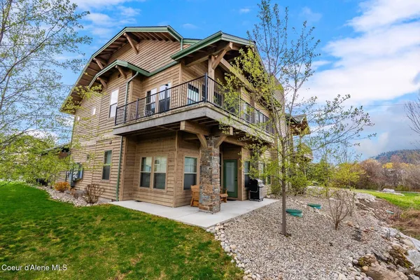 $739,000 | 512 Guthrie Place, Unit 701, Dover, ID 83825