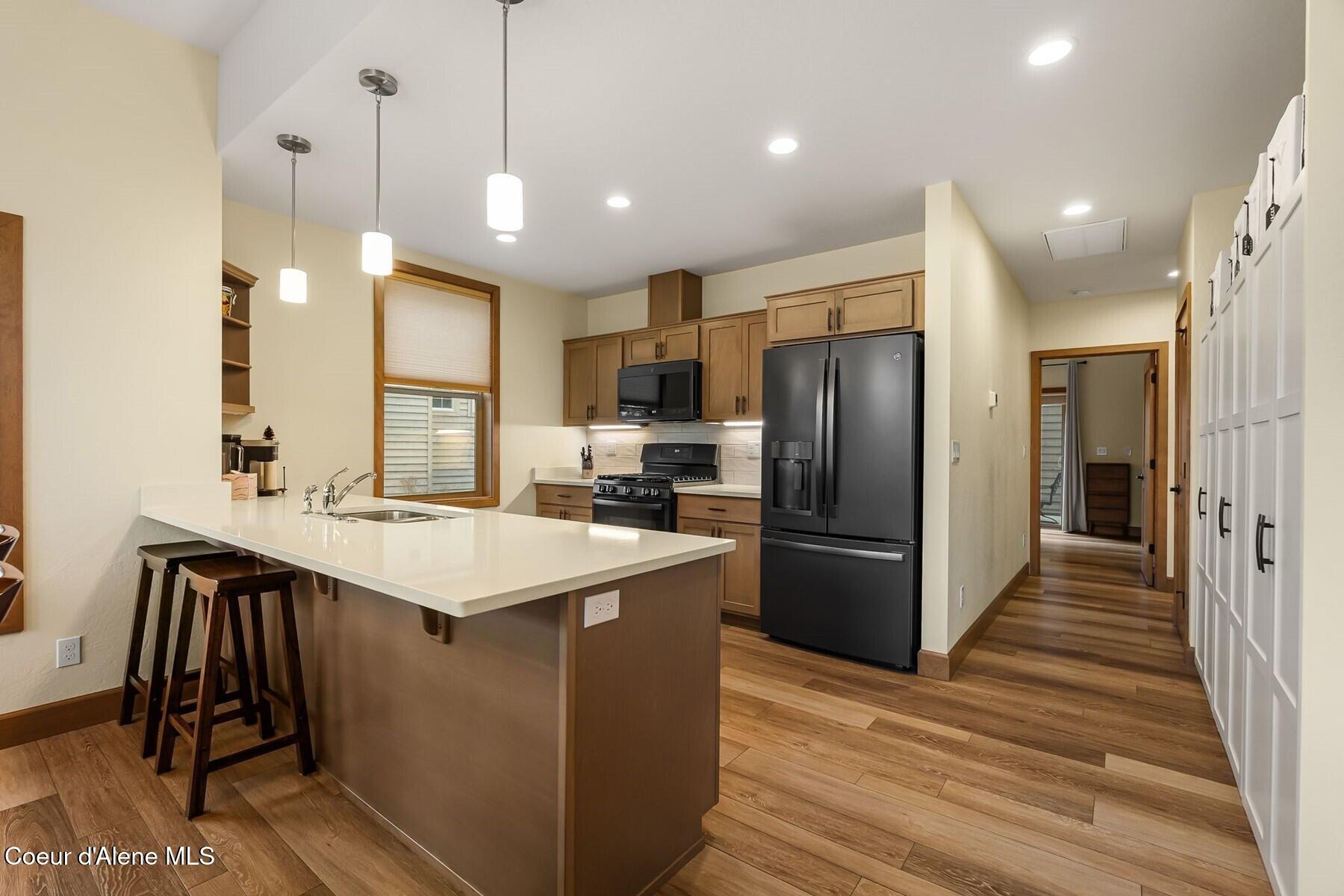 512 Guthrie Place, Unit 701 Dover, ID 83825 - Photo 26 of 40 Kitchen