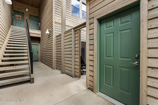 $739,000 | 512 Guthrie Place, Unit 701, Dover, ID 83825