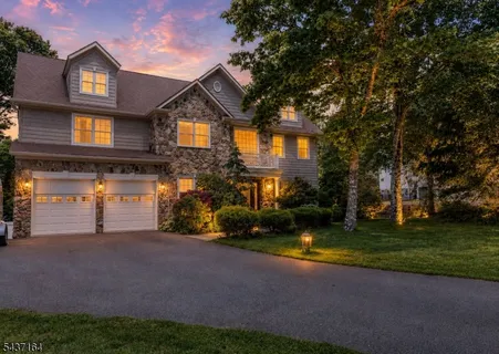 $895,000 | 89 Clinton Avenue, Budd Lake, NJ 07828