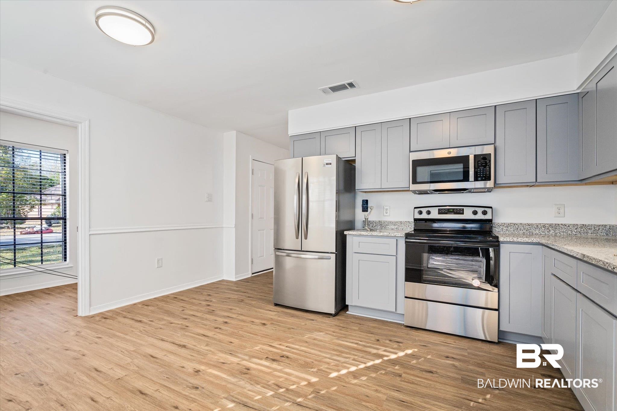 1107 McNeil Avenue Mobile, AL 36609 - Photo 7 of 20