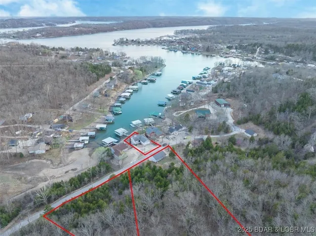 $659,900 | 632 Jet Ski Drive, Sunrise Beach, MO 65079