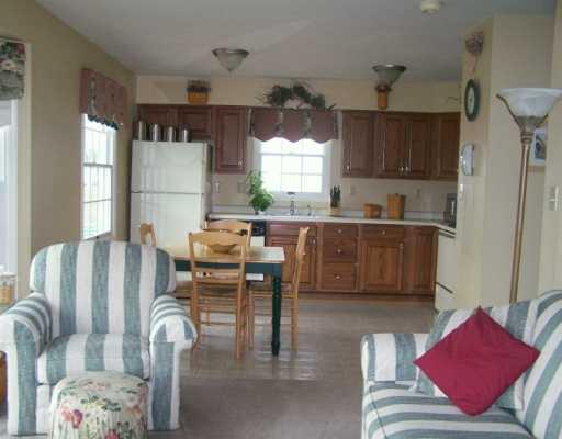 10 McBride Road Canonsburg, PA 15317 - Photo 4 of 8 Den/Family/Great Room.