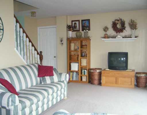10 McBride Road Canonsburg, PA 15317 - Photo 5 of 8 Den/Family/Great Room.