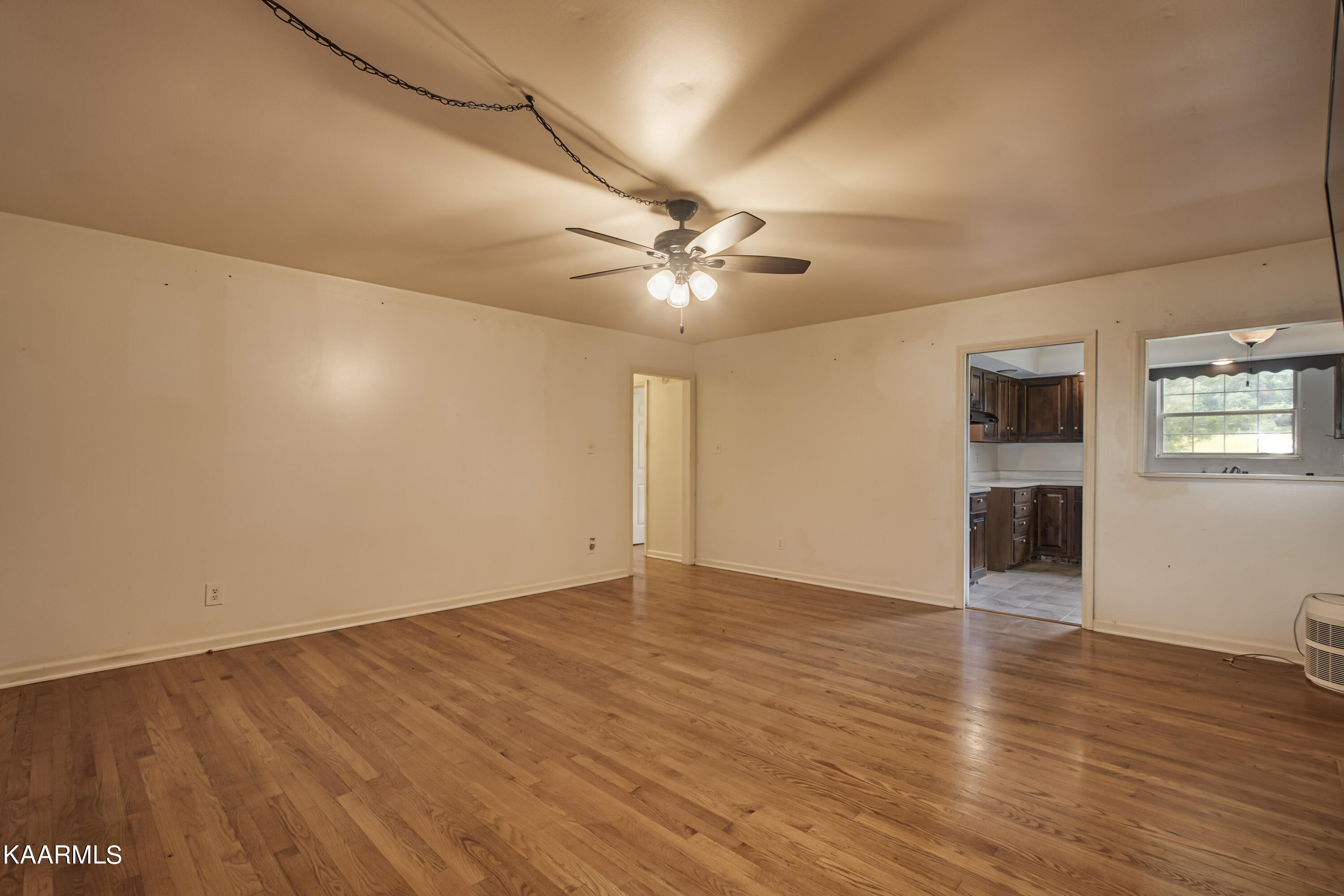 05_AtkinsRoad_6233_Living01
