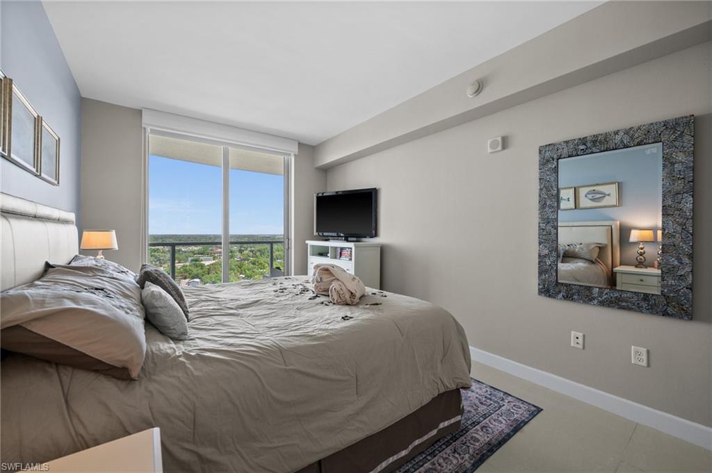 3000 Oasis Grand Boulevard, Unit 2104 Fort Myers, FL 33916 - Photo 19 of 48