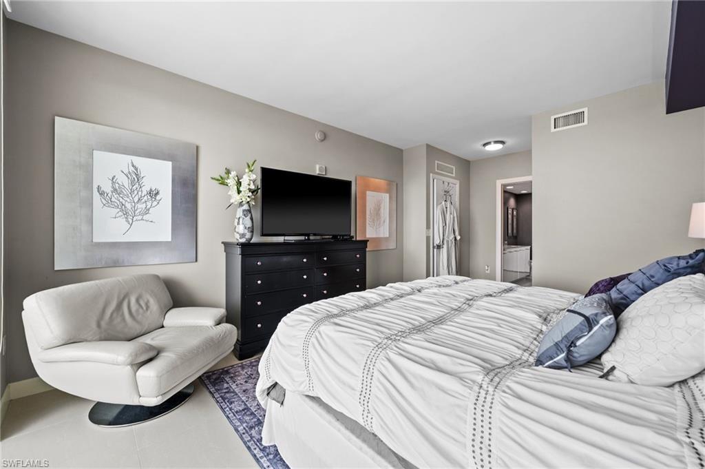 3000 Oasis Grand Boulevard, Unit 2104 Fort Myers, FL 33916 - Photo 22 of 48