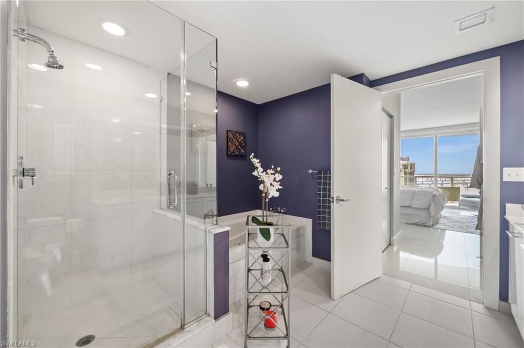 3000 Oasis Grand Boulevard, Unit 2104 Fort Myers, FL 33916 - Photo 27 of 48