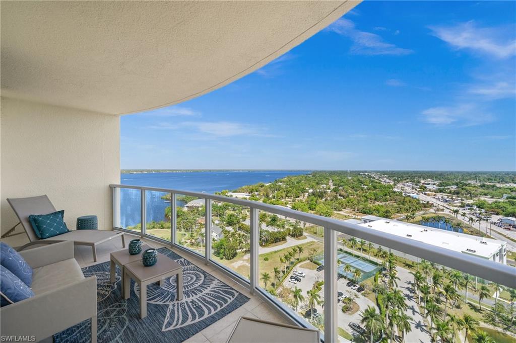 3000 Oasis Grand Boulevard, Unit 2104 Fort Myers, FL 33916 - Photo 31 of 48