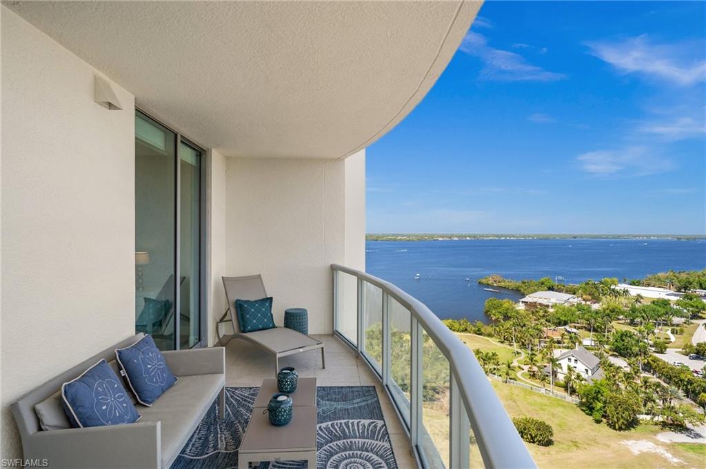 3000 Oasis Grand Boulevard, Unit 2104 Fort Myers, FL 33916 - Photo 32 of 48