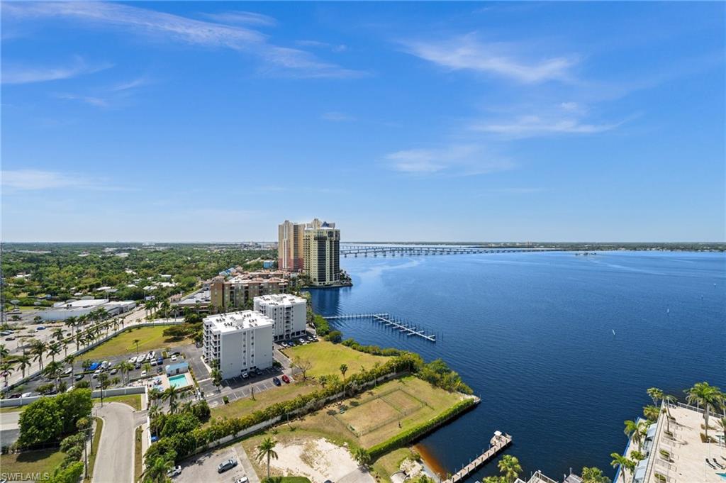 3000 Oasis Grand Boulevard, Unit 2104 Fort Myers, FL 33916 - Photo 35 of 48