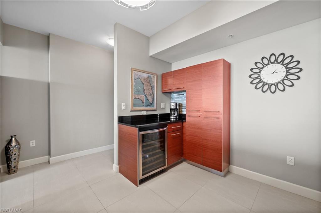 3000 Oasis Grand Boulevard, Unit 2104 Fort Myers, FL 33916 - Photo 5 of 48