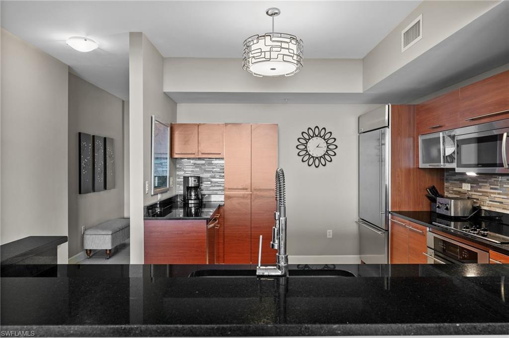 3000 Oasis Grand Boulevard, Unit 2104 Fort Myers, FL 33916 - Photo 7 of 48