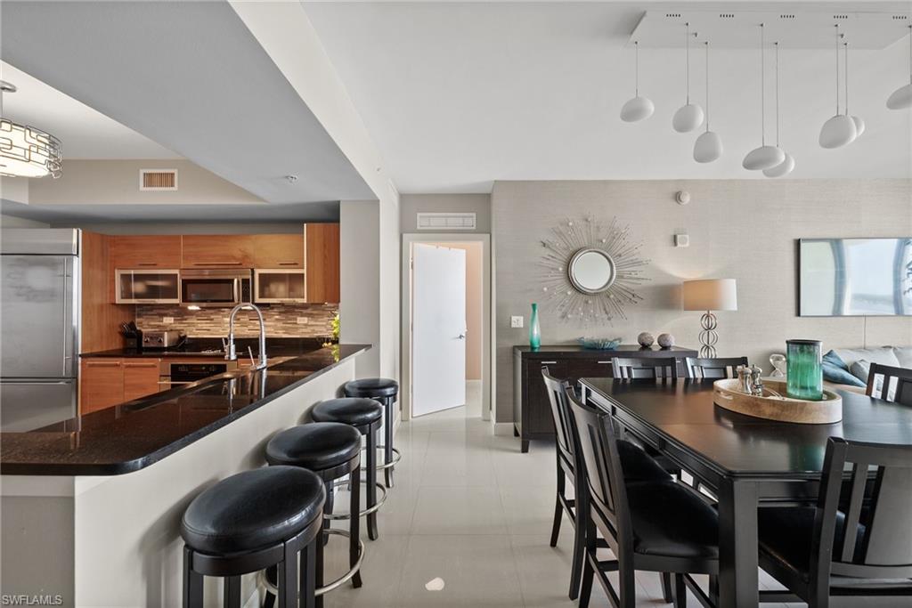 3000 Oasis Grand Boulevard, Unit 2104 Fort Myers, FL 33916 - Photo 8 of 48