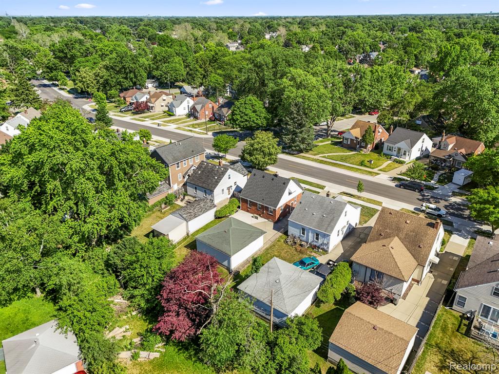22312 Madison Street Dearborn, MI 48124 - Photo 5 of 47