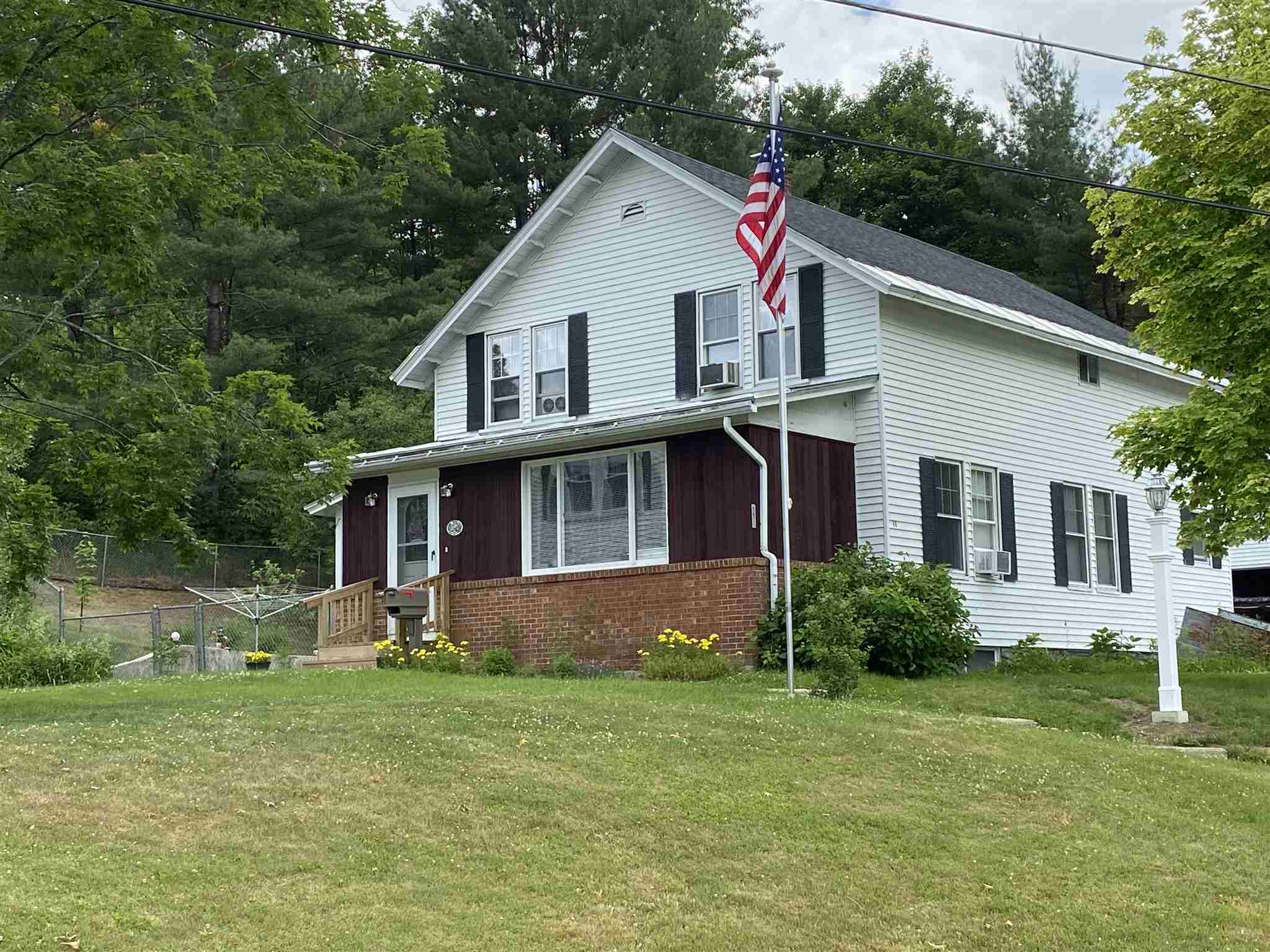 11 Pine Hill Road Littleton, NH 03561 - Photo 1 of 18 Gallery Image 1