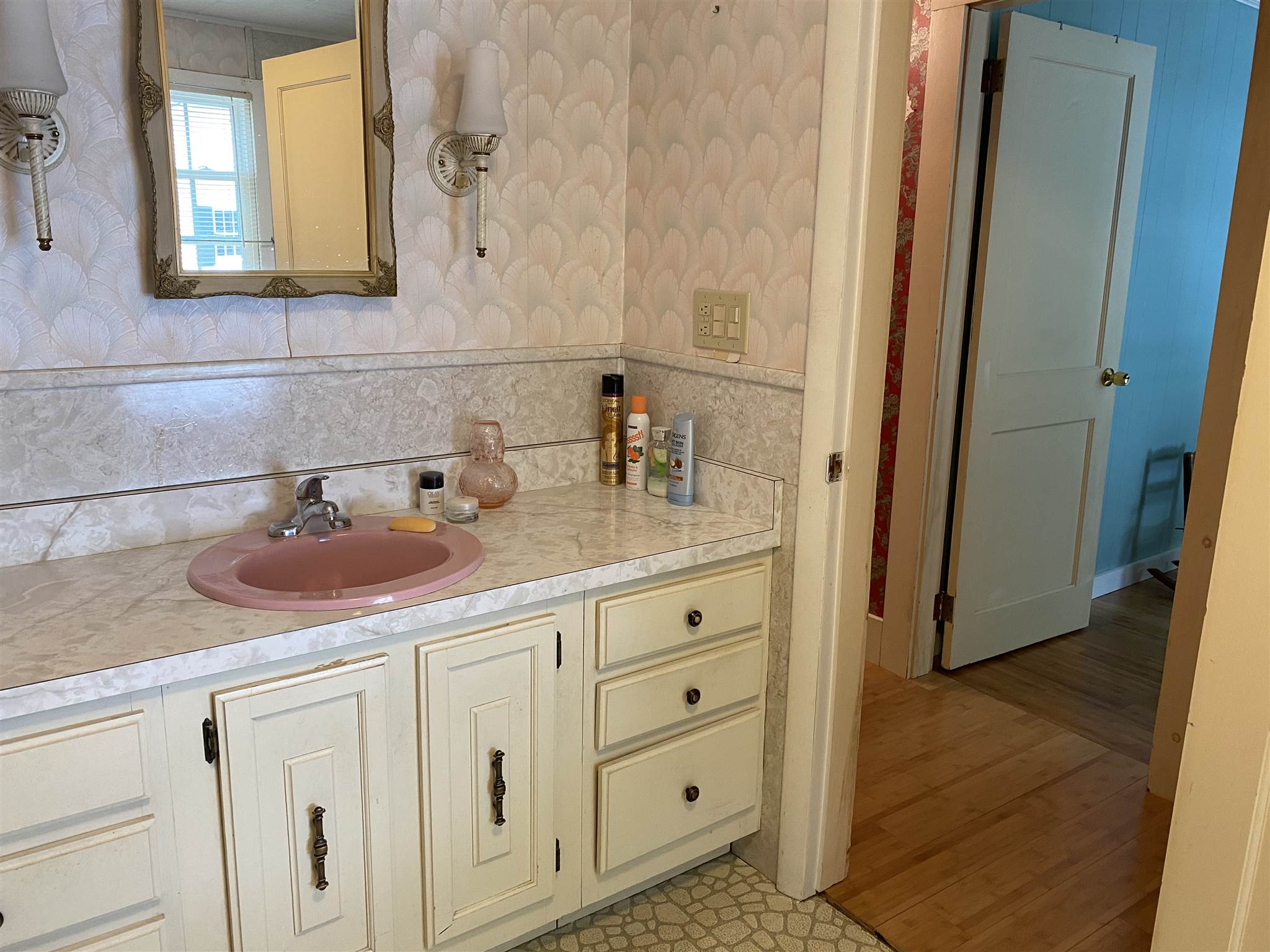 11 Pine Hill Road Littleton, NH 03561 - Photo 16 of 18 Gallery Image 16