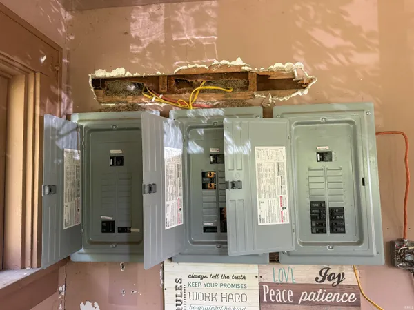 $68,999 | 613 West Spencer Avenue, Marion, IN 46952