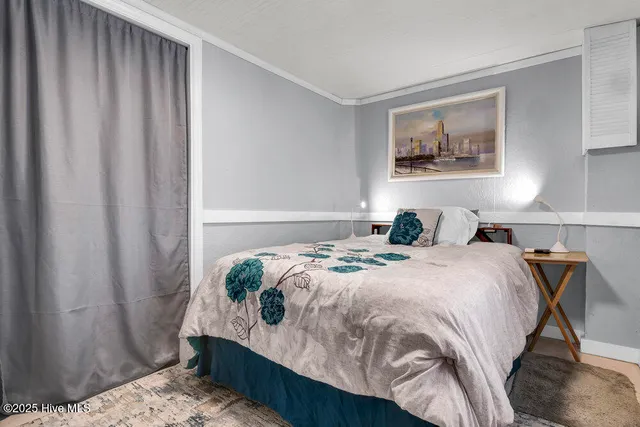 $749,000 | 1207 North Topsail Drive, Surf City, NC 28445