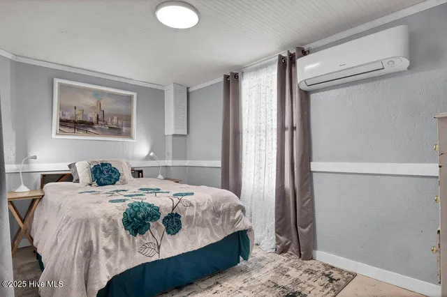 $749,000 | 1207 North Topsail Drive, Surf City, NC 28445