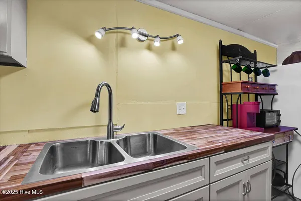 $995,000 | 1207 North Topsail Drive, Surf City, NC 28445