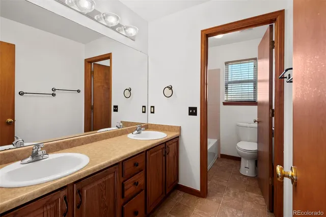 $800,000 | 31505 East 166th Avenue, Hudson, CO 80642