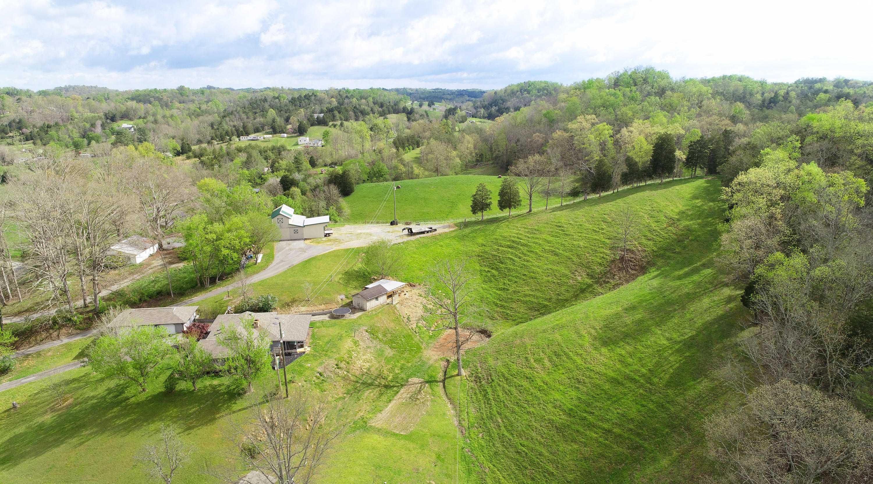 415 Zion Hill Road Sevierville, TN 37876 - Photo 3 of 36 + Air-2