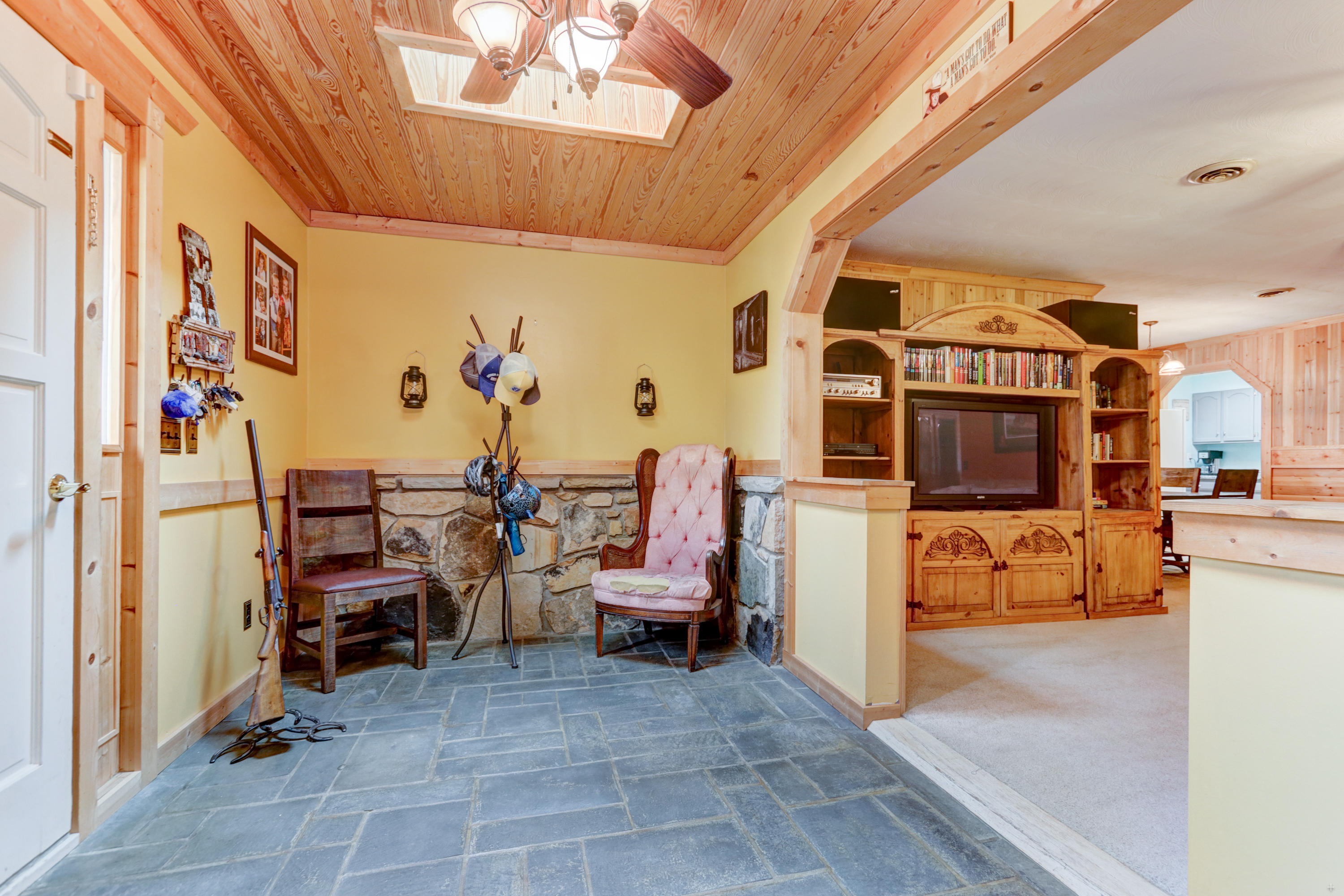 415 Zion Hill Road Sevierville, TN 37876 - Photo 5 of 36 Positive Perceptions-5