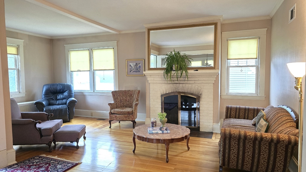 21 Arbutus Road Worcester, MA 01606 - Photo 27 of 34 Gallery Image 27