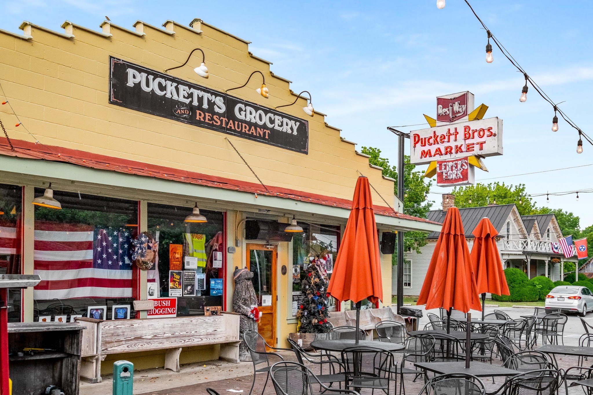 5436 Parker Branch Road Franklin, TN 37064 - Photo 12 of 18 a view of outdoor space with a flat screen tv