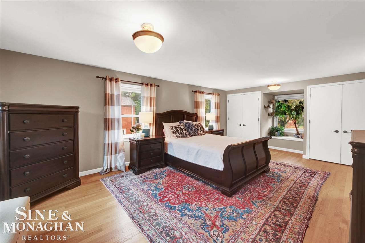 1024 Whittier Road Grosse Pointe, MI 48230 - Photo 20 of 38 50059942-19.JPG