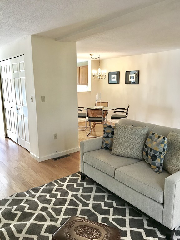 91 Stone Ridge Road, Unit 91 Franklin, MA 02038 - Photo 2 of 19 Gallery Image 2