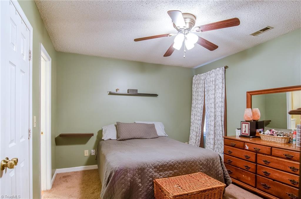 537 Apple Ridge Road Greensboro, NC 27406 - Photo 22 of 25 Gallery Image 22