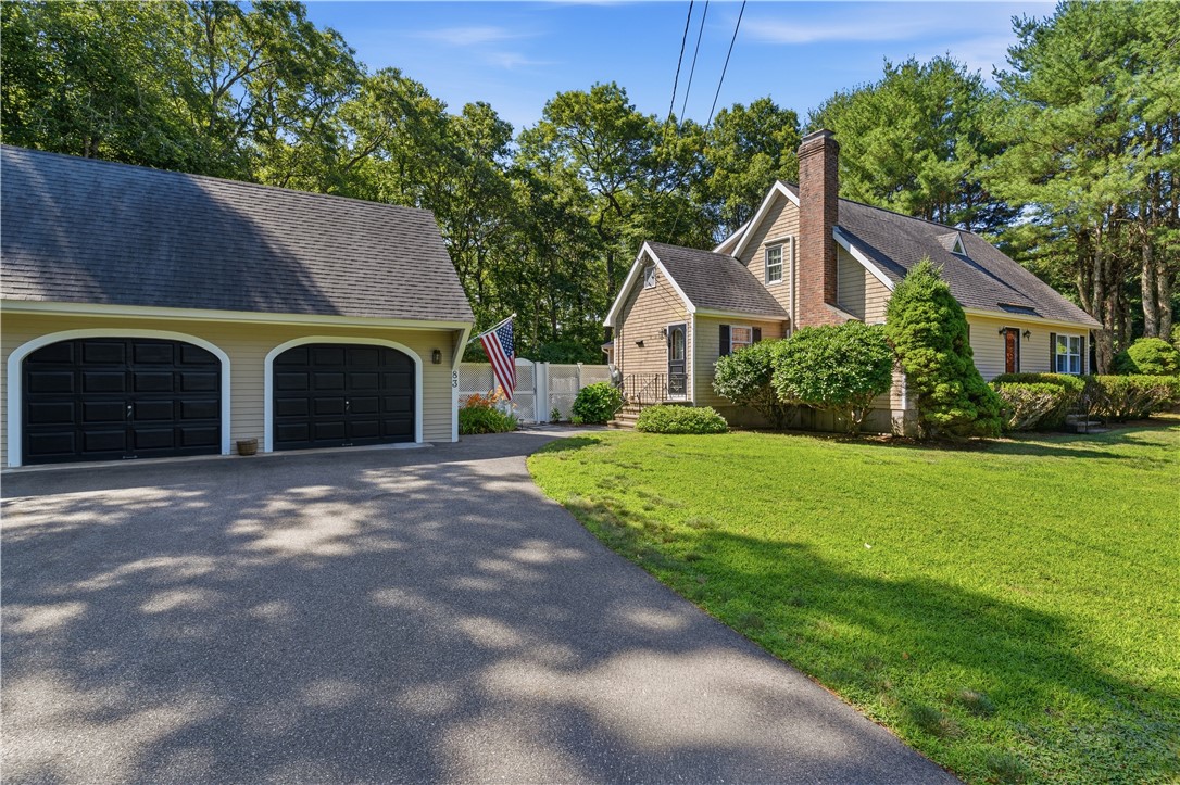 83 Stony Hollow Road Tiverton, RI 02878 - Photo 3 of 48