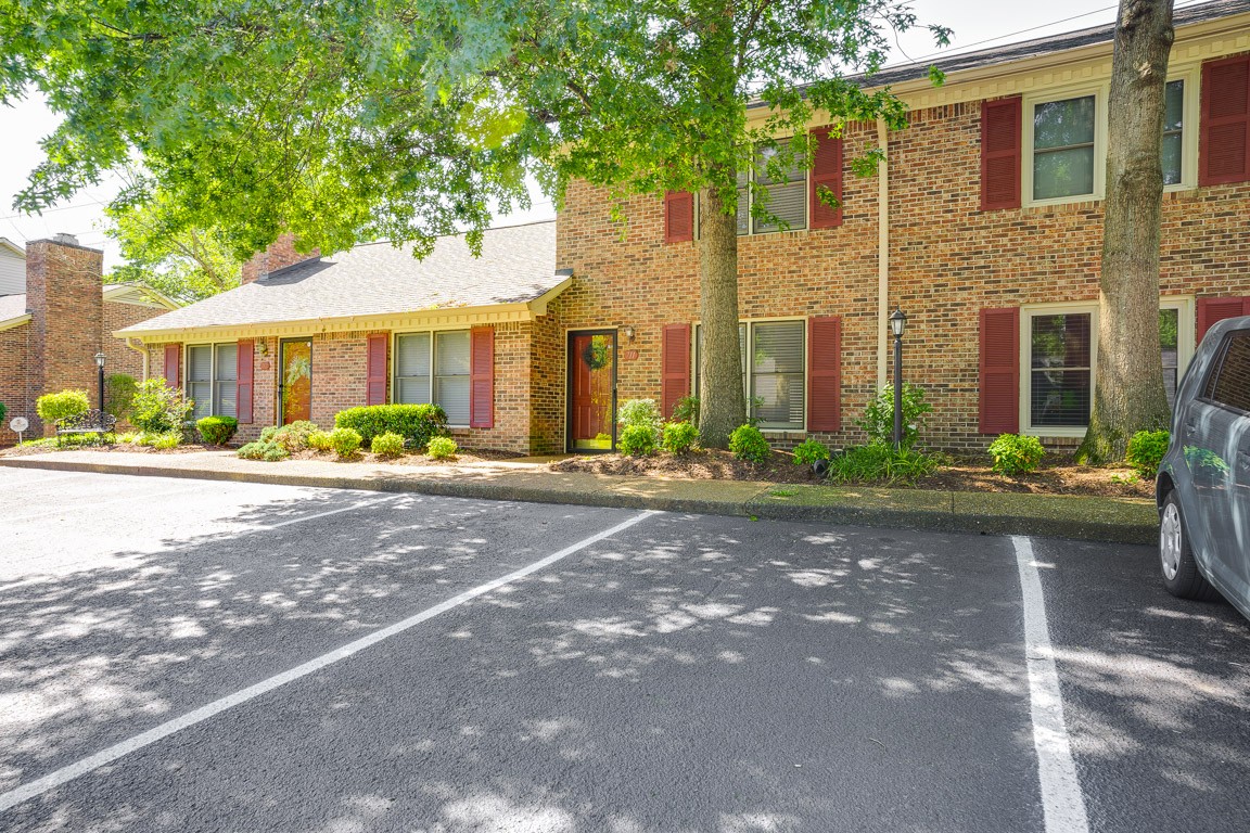 711 Kent Road Nashville, TN 37214 - Photo 3 of 31 a front view of house with yard and green space