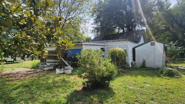 $75,000 | 803 West Country Road, Columbus, KS 66725