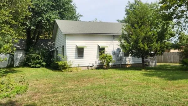 $65,000 | 803 West Country Road, Columbus, KS 66725