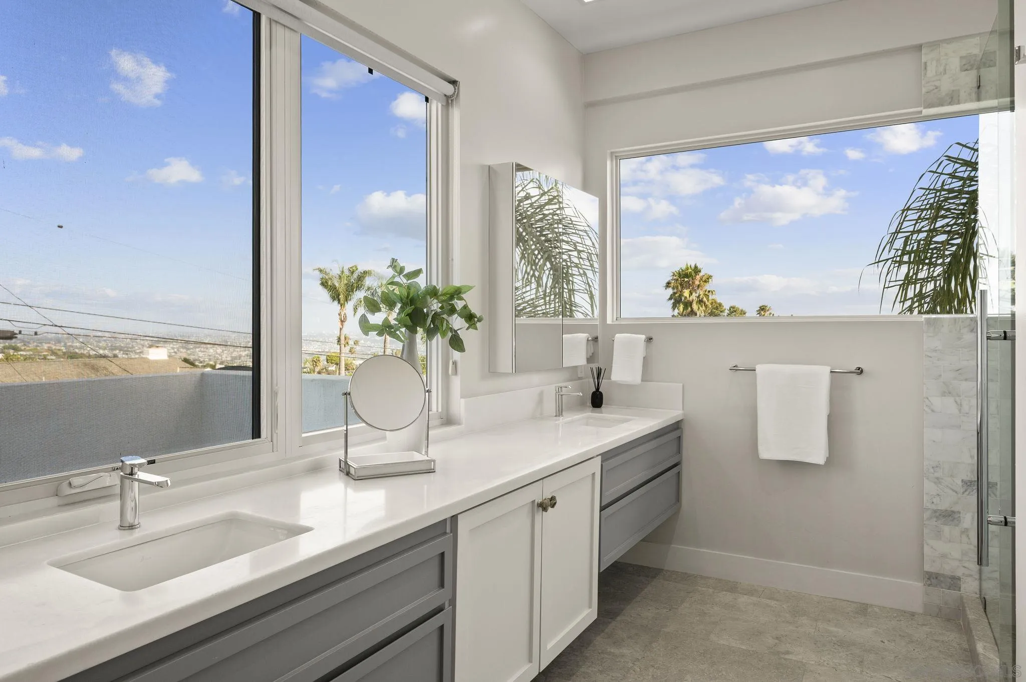 5594 Soledad Road La Jolla, CA 92037 - Photo 25 of 33